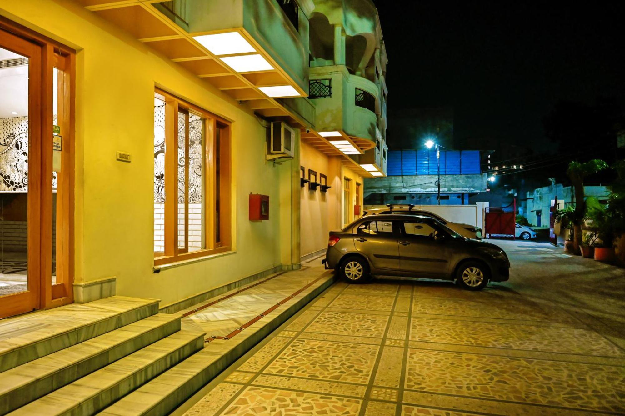 Trimrooms Buddha Varanasi Exterior photo